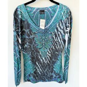 NWT Buckle Daytrip Long Sleeve V-Neck Animal Print T-Shirt Blue Black large